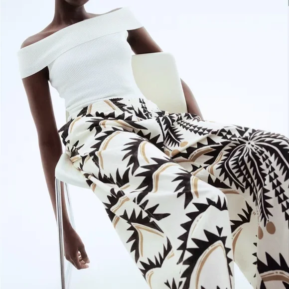 H&M Black and Cream Patterned Wide Leg Pants Bin F - Picture 2 of 7